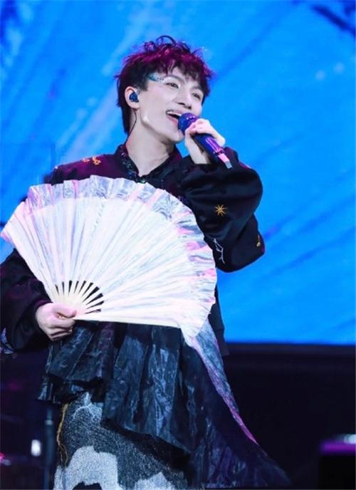 火花最新歌曲，自然美景之旅，探尋內(nèi)心的平和寧靜