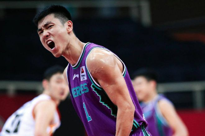 高詩巖最新動(dòng)態(tài)，籃球新星閃耀賽場，影響力持續(xù)擴(kuò)大