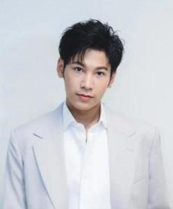 泰國(guó)男演員，銀幕與人生的勵(lì)志之旅