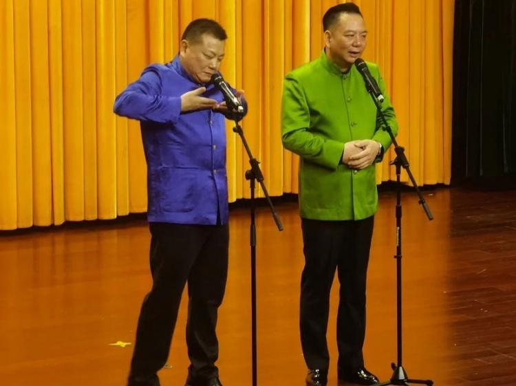 滑稽演員徐磊的老公，舞臺(tái)背后的靈魂伴侶