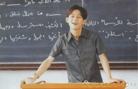 ??明星教師風(fēng)采展示，專業(yè)教育者的卓越之路??