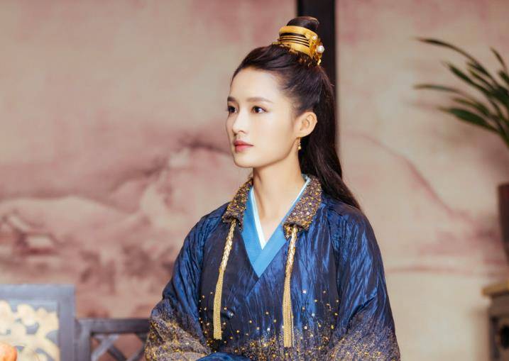 演員李齡，與自然美景的邂逅與內(nèi)心寧?kù)o之旅