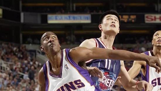 娛樂(lè)圈明星的職業(yè)與生存狀態(tài)，明星有飯背后的真實(shí)觀察