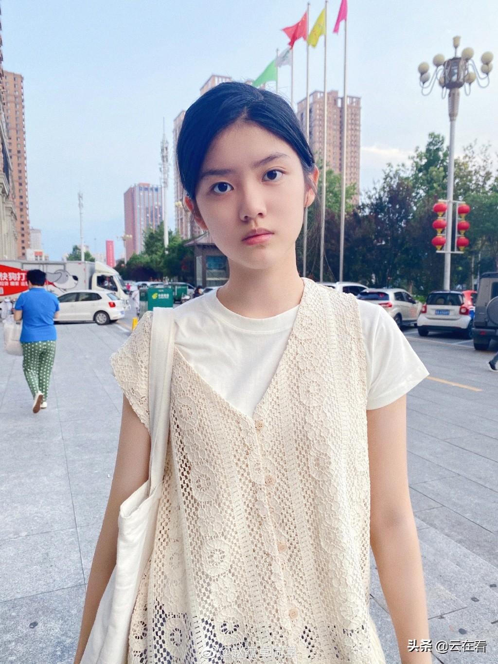 趙蘊(yùn)卓近照，日常小確幸與友情的溫馨時光