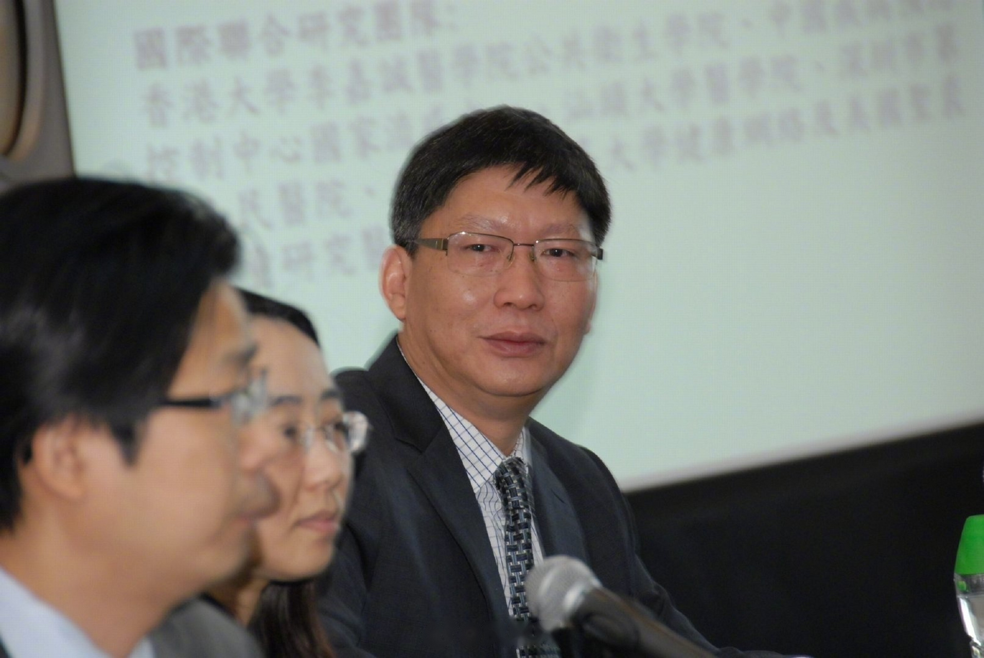 管軼最新新聞，小巷深處的獨特風味——探索一家隱藏版特色小店的旅程
